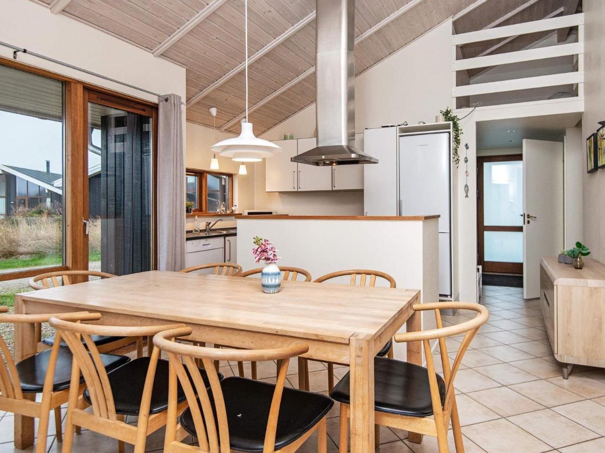 Three-Bedroom Holiday Home In Ulfborg 4 Thorsminde Екстериор снимка